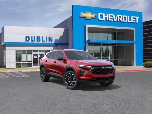 New 2026 Chevrolet Trax RS FWD image 2