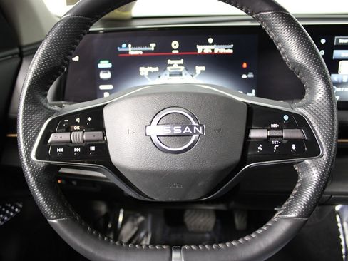 Used 2024 Nissan Ariya FWD image 13
