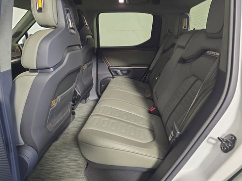 Used 2023 Rivian R1T Adventure image 21