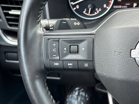 Certified 2025 Nissan Rogue SV AWD/4WD image 30