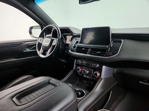 Used 2021 GMC Yukon XL SLT w/ SLT Premium Package image 26