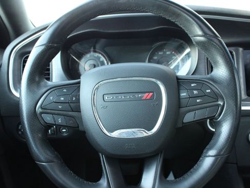 Used 2018 Dodge Charger SXT Plus w/ Blacktop Package image 15