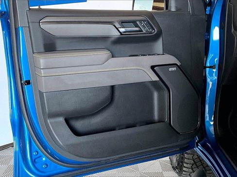 Used 2022 Chevrolet Silverado 1500 ZR2 w/ Technology Package image 20