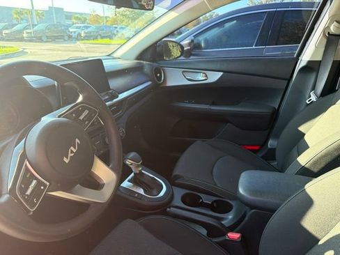 Used 2024 Kia Forte LXS w/ LXS Technology Package FWD image 3