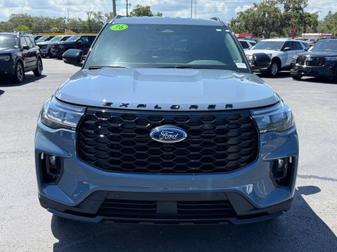 Certified 2026 Ford Explorer ST-Line w/ ST-Line Street Pack RWD image 10