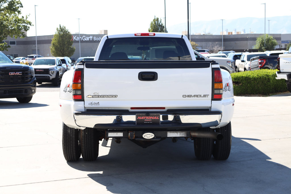 Used 2005 Chevrolet Silverado 3500 LT w/ Skid Plate Package AWD/4WD image 5
