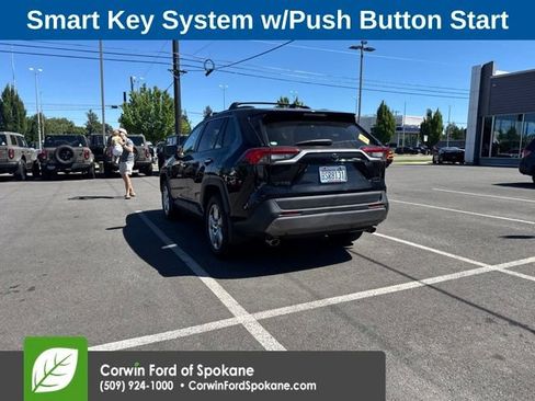 Used 2019 Toyota RAV4 Limited AWD/4WD image 9