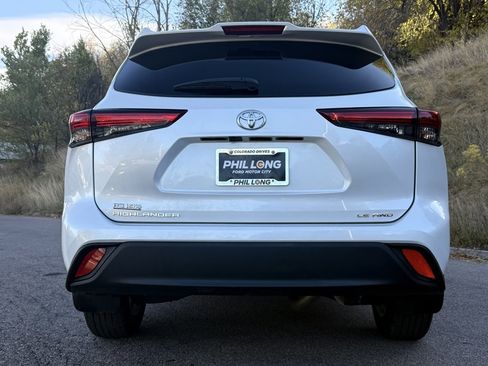 Used 2023 Toyota Highlander LE image 6