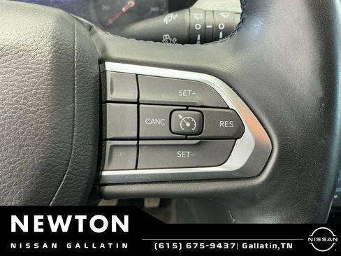 Used 2022 Jeep Compass Latitude AWD/4WD image 32