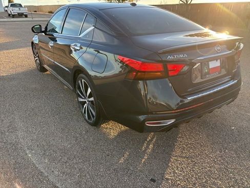 Certified 2020 Nissan Altima 2.0 Platinum image 4