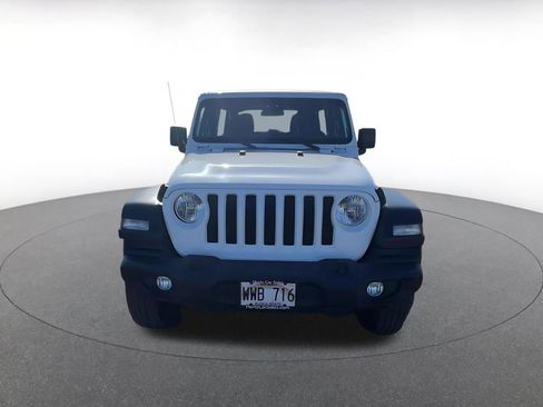 Used 2023 Jeep Wrangler Unlimited Sport AWD/4WD image 4