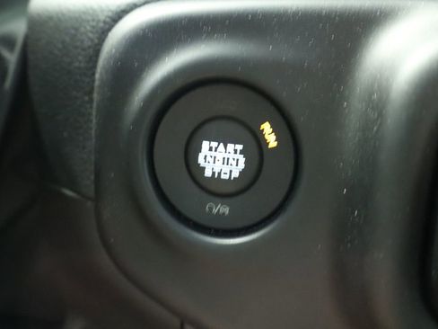 Used 2023 Jeep Gladiator Rubicon w/ Cold Weather Group AWD/4WD image 39