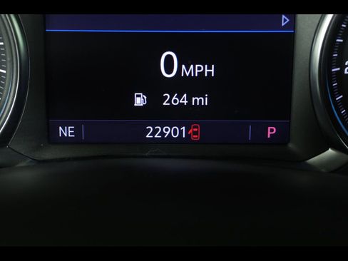 Used 2023 Chevrolet Equinox RS AWD/4WD image 25