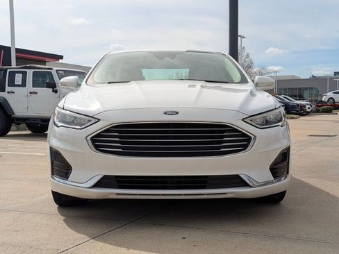 Used 2020 Ford Fusion SEL image 2