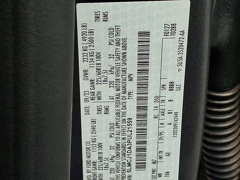 Certified 2023 Lincoln Corsair AWD w/ Equipment Group 101A image 27