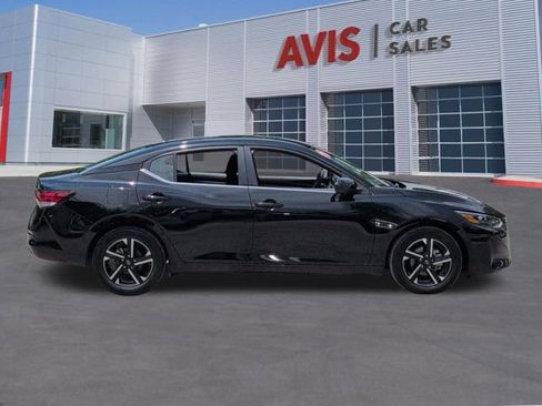 Used 2025 Nissan Sentra SV FWD image 5