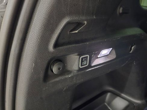 Used 2023 Jeep Grand Cherokee L Laredo image 40