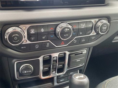 Used 2024 Jeep Wrangler Sahara w/ Technology Group image 27