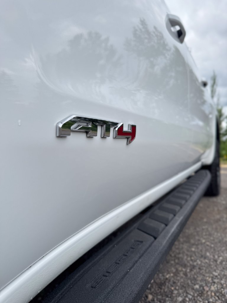 Used 2022 GMC Sierra 1500 AT4 w/ AT4 Premium Package AWD/4WD image 49