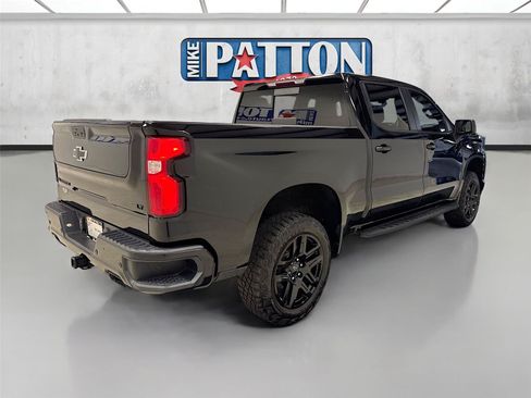 Used 2022 Chevrolet Silverado 1500 LT Trail Boss w/ LT Trail Boss Premium Package AWD/4WD image 7