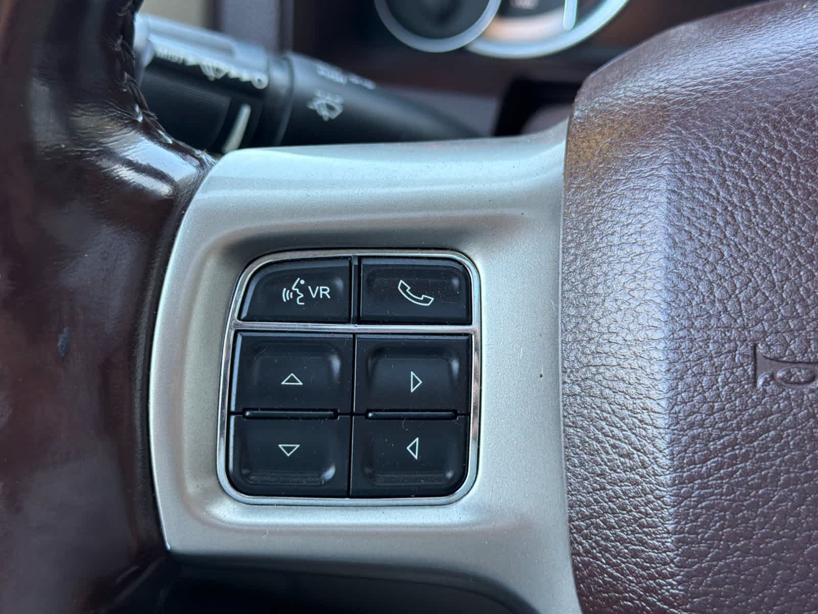 Used 2015 RAM 1500 Laramie AWD/4WD image 24