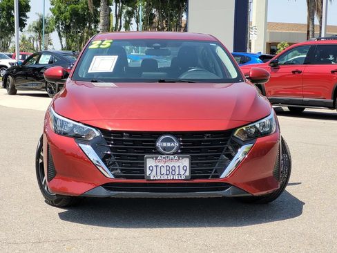 Used 2025 Nissan Sentra SV FWD image 3