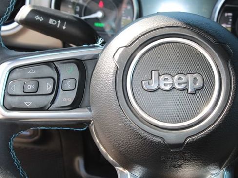 Used 2023 Jeep Wrangler Unlimited Rubicon 4xe AWD/4WD image 22