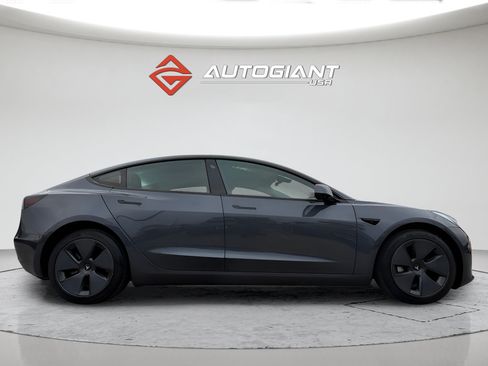 Used 2021 Tesla Model 3 Standard Range Plus RWD image 9