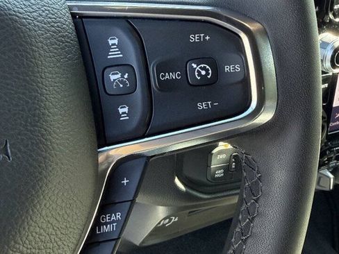 Used 2026 RAM 2500 Laramie AWD/4WD image 21