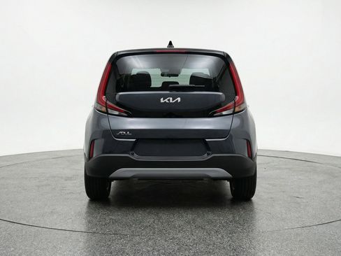 Used 2025 Kia Soul LX w/ LX Technology Package image 7