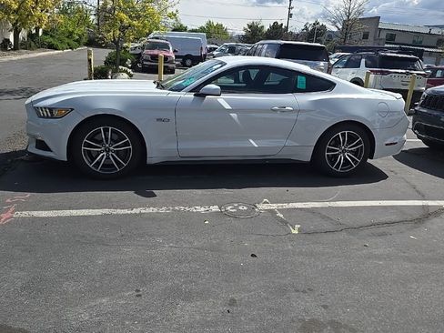 Used 2015 Ford Mustang GT RWD image 2