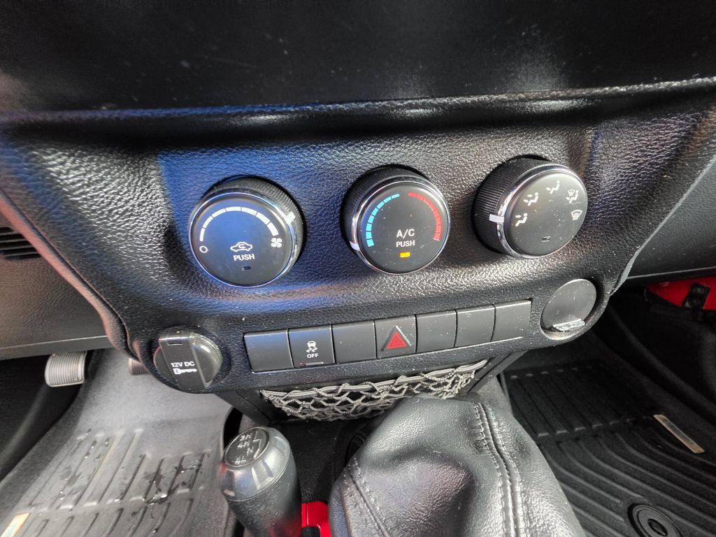 Used 2011 Jeep Wrangler Sport AWD/4WD image 17
