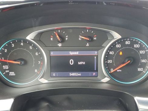 Used 2022 Chevrolet Traverse LT image 19