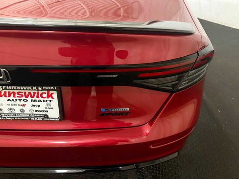 Used 2024 Honda Accord Sport image 18