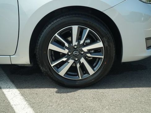 Used 2025 Nissan Versa SV FWD image 44