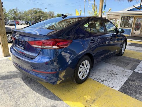 Used 2018 Hyundai Elantra SE w/ SE Connectivity Package 04 image 5