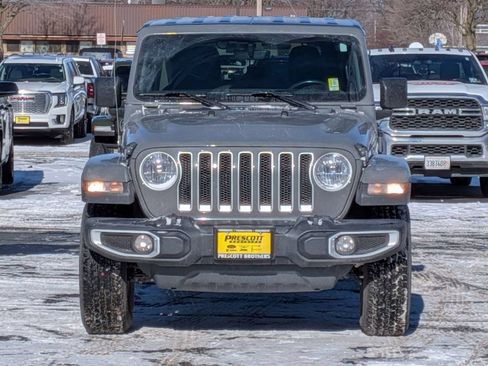 Used 2021 Jeep Wrangler Unlimited Sahara w/ Uconnect 4C Nav & Sound Group AWD/4WD image 2