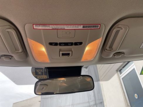 Used 2022 Toyota Corolla LE image 17