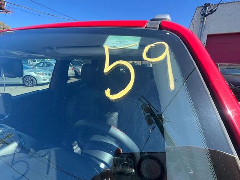 Used 2016 Jeep Renegade Limited AWD/4WD image 35