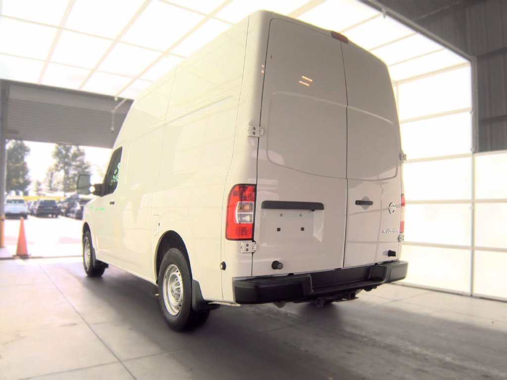 Used 2019 Nissan NV 3500 S RWD image 2