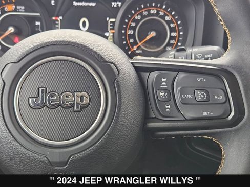 Used 2024 Jeep Wrangler Unlimited Sport AWD/4WD image 26
