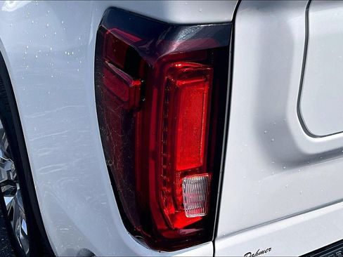 Used 2023 GMC Sierra 1500 Denali w/ Denali Reserve Package AWD/4WD image 28