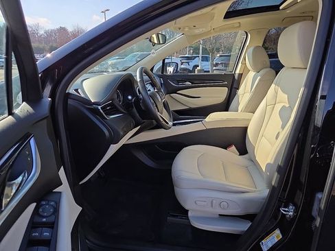 Used 2023 Buick Enclave Essence w/ Experience Buick Package image 18