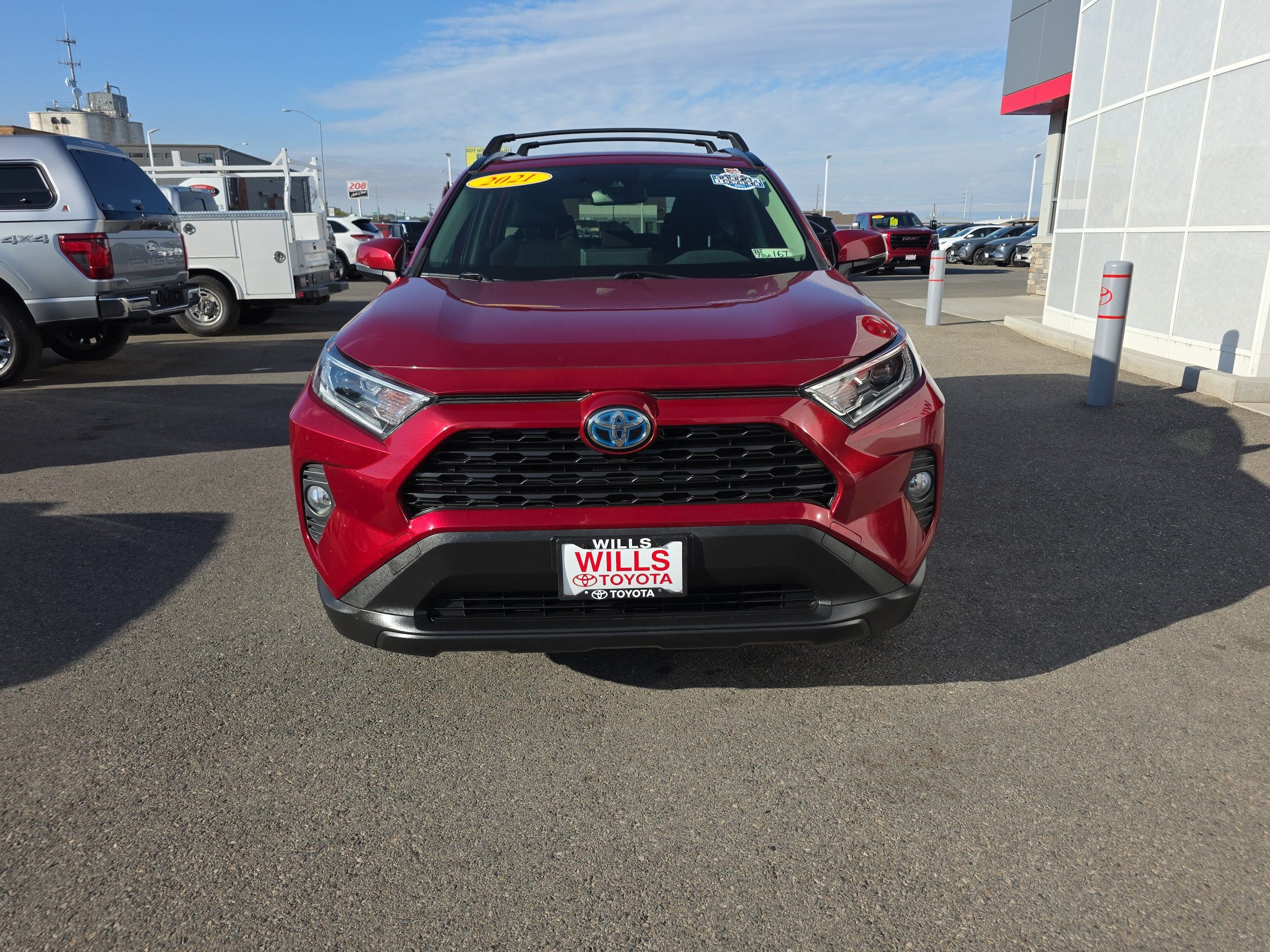 Used 2021 Toyota RAV4 XLE w/ Convenience Package AWD/4WD image 5