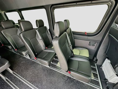 Used 2024 Mercedes-Benz Sprinter 3500 image 23