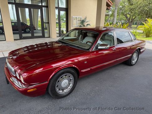 Used 1999 Jaguar XJ8 L RWD image 75