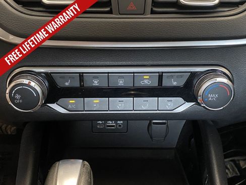 Used 2021 Nissan Altima 2.5 SV w/ SV Premium Package AWD/4WD image 39