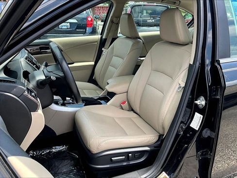 Used 2017 Honda Accord EX-L image 27