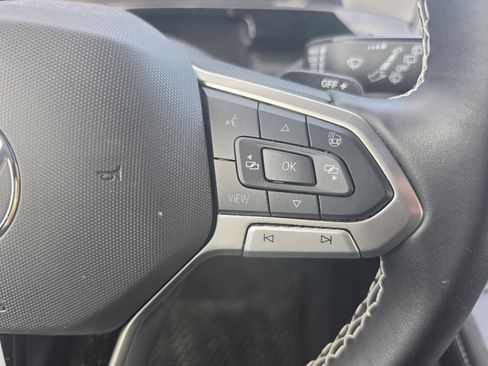 Used 2024 Volkswagen Atlas Cross Sport SE AWD/4WD image 16