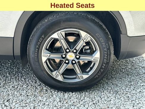 Used 2025 Chevrolet Blazer LT AWD/4WD image 9